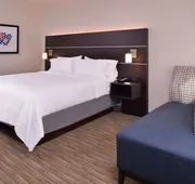 Holiday Inn Express & Suites Mall of America - MSP Airport by IHG hotel detail image 7