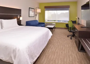 Holiday Inn Express & Suites Mall of America - MSP Airport by IHG hotel thumbnail 8