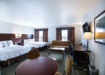 Service Plus Inn & Suites Grande Prairie hotel thumbnail 5