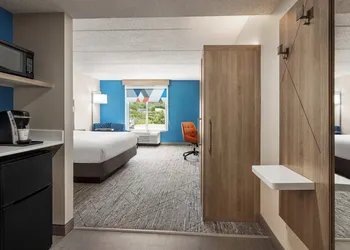 Holiday Inn Express Hotel & Suites Birmingham-Irondale(East) by IHG hotel thumbnail 6