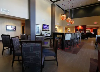 Hampton Inn & Suites Grand Forks hotel thumbnail 2