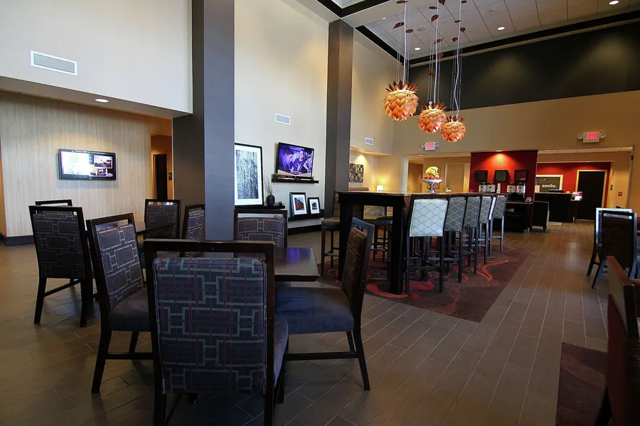 Hampton Inn & Suites Grand Forks hotel detail image 2
