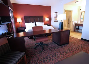 Hampton Inn & Suites Grand Forks hotel thumbnail 7