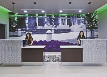 La Quinta Inn & Suites by Wyndham College Station South hotel thumbnail 5