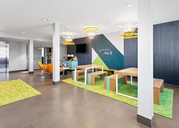 Spark by Hilton Rochester South hotel thumbnail 4