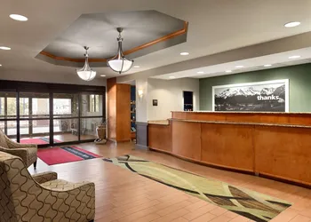 Hampton Inn & Suites Manchester-Bedford hotel thumbnail 2