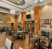 Hampton Inn & Suites Manchester-Bedford hotel detail image 4