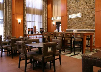 Hampton Inn & Suites Manchester-Bedford hotel thumbnail 5