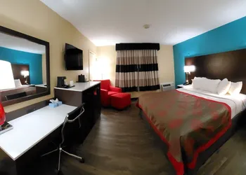 Ramada by Wyndham Groton/Mystic hotel thumbnail 8