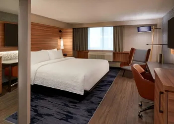 Fairfield by Marriott Montreal Downtown hotel thumbnail 8