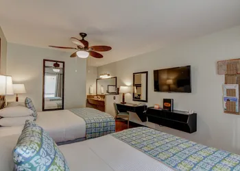 Caliente Tropics Hotel hotel thumbnail 6