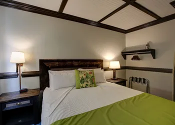 Caliente Tropics Hotel hotel thumbnail 8