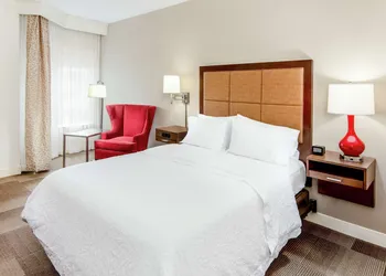 Hampton Inn & Suites Bethlehem hotel thumbnail 8