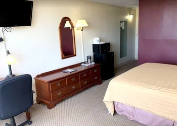Norwood Inn and Suites Worthington hotel thumbnail 3