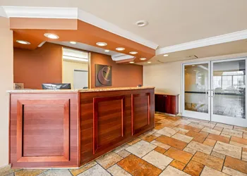 Comfort Inn & Suites Salinas City Center Area hotel thumbnail 5