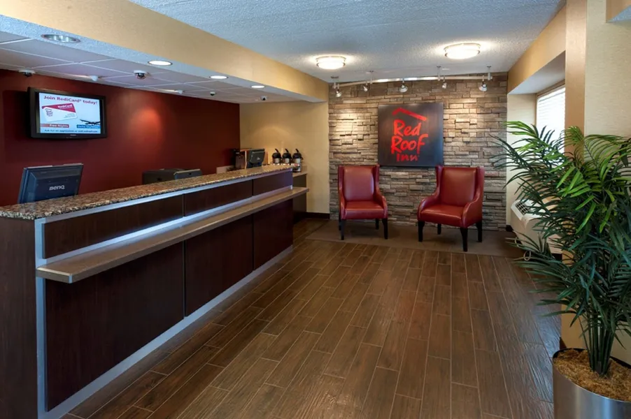 Red Roof Inn PLUS+ Philadelphia Airport hotel detail image 2
