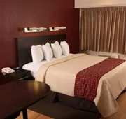 Red Roof Inn PLUS+ Philadelphia Airport hotel detail image 5