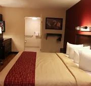 Red Roof Inn PLUS+ Philadelphia Airport hotel detail image 7