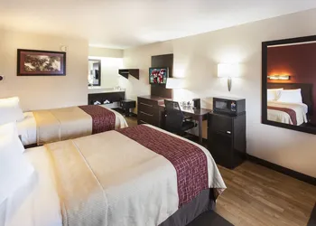 Red Roof Inn PLUS+ Philadelphia Airport hotel thumbnail 8