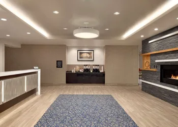Hampton Inn & Suites Rosemont Chicago O'Hare hotel thumbnail 3