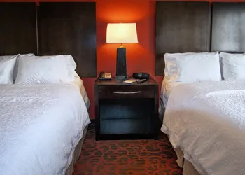 Hampton Inn & Suites Elk City hotel thumbnail 6