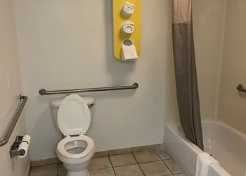 Motel 6 Pooler, GA - Savannah Airport hotel thumbnail 4