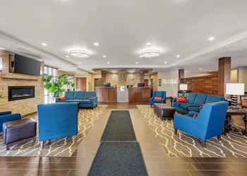 Comfort Inn & Suites hotel thumbnail 4