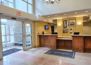 Country Inn & Suites by Radisson, Dearborn, MI hotel thumbnail 6