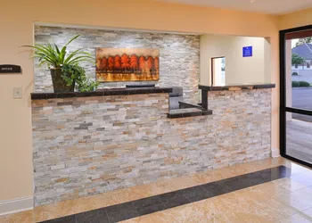 Americas Best Value Inn Tupelo Barnes Crossing hotel thumbnail 3