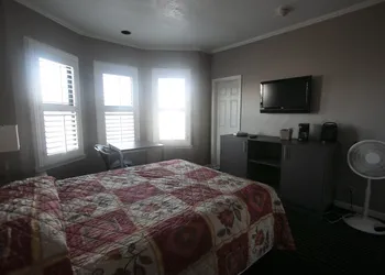 Alpha Inn & Suites hotel thumbnail 7