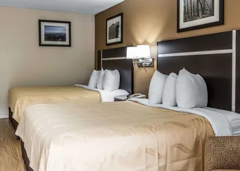 Quality Inn & Suites Gatlinburg North hotel thumbnail 6
