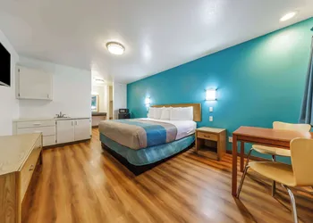 Motel 6 Canby, OR hotel thumbnail 7