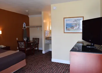 Seaside Inn hotel thumbnail 8
