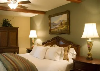 The Sanford House Inn & Spa hotel thumbnail 7