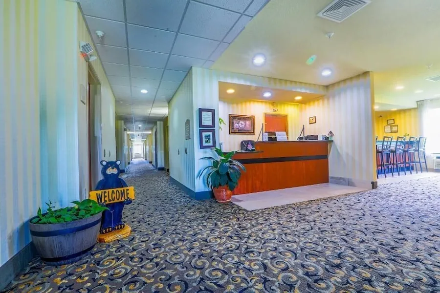 Evansville Inn & Suites By OYO hotel detail image 2