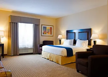 Holiday Inn Express & Suites Regina-South by IHG hotel thumbnail 2