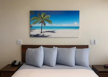 Georgian Inn Beach Club hotel thumbnail 5