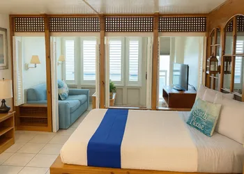Georgian Inn Beach Club hotel thumbnail 6