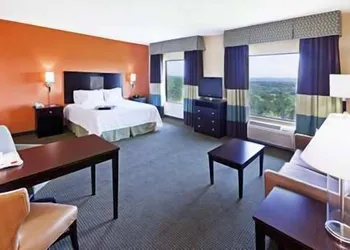 Hampton Inn & Suites Austin - Lakeway hotel thumbnail 8