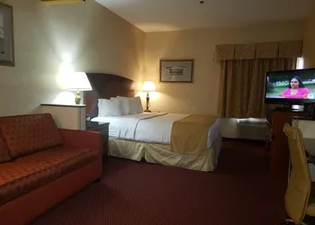 A Victory Suites Warren hotel thumbnail 6