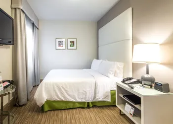 Holiday Inn Express Chicago - Magnificent Mile by IHG hotel thumbnail 7