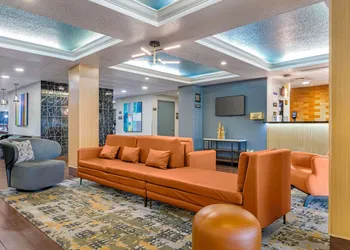 Best Western Plus Universal Inn hotel thumbnail 2
