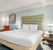 Best Western Plus Universal Inn hotel detail image 4