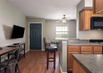Eagle's Den Three Rivers Texas a Travelodge by Wyndham hotel thumbnail 5