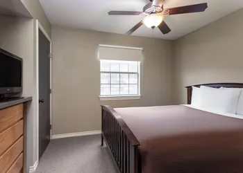 Eagle's Den Three Rivers Texas a Travelodge by Wyndham hotel thumbnail 7