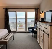 Smuggler's Cove Inn hotel detail image 4
