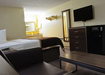 Southern Inn Lumberton hotel thumbnail 4