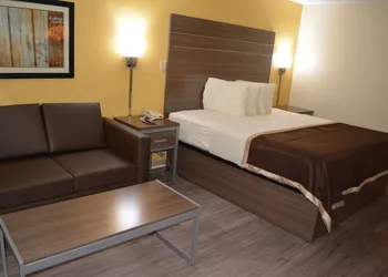 Southern Inn Lumberton hotel thumbnail 7