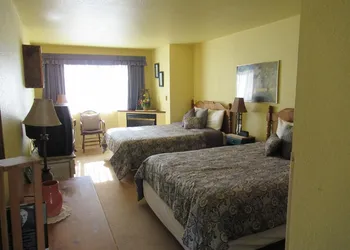 Gualala Country Inn hotel thumbnail 3