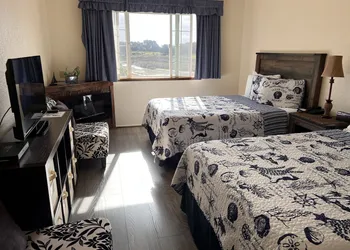 Gualala Country Inn hotel thumbnail 8